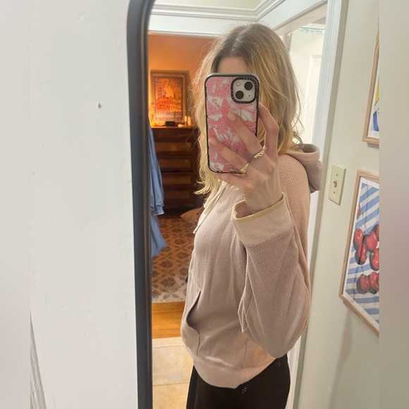 Faherty dusty rose pullover hoodie - Picture 1 of 7